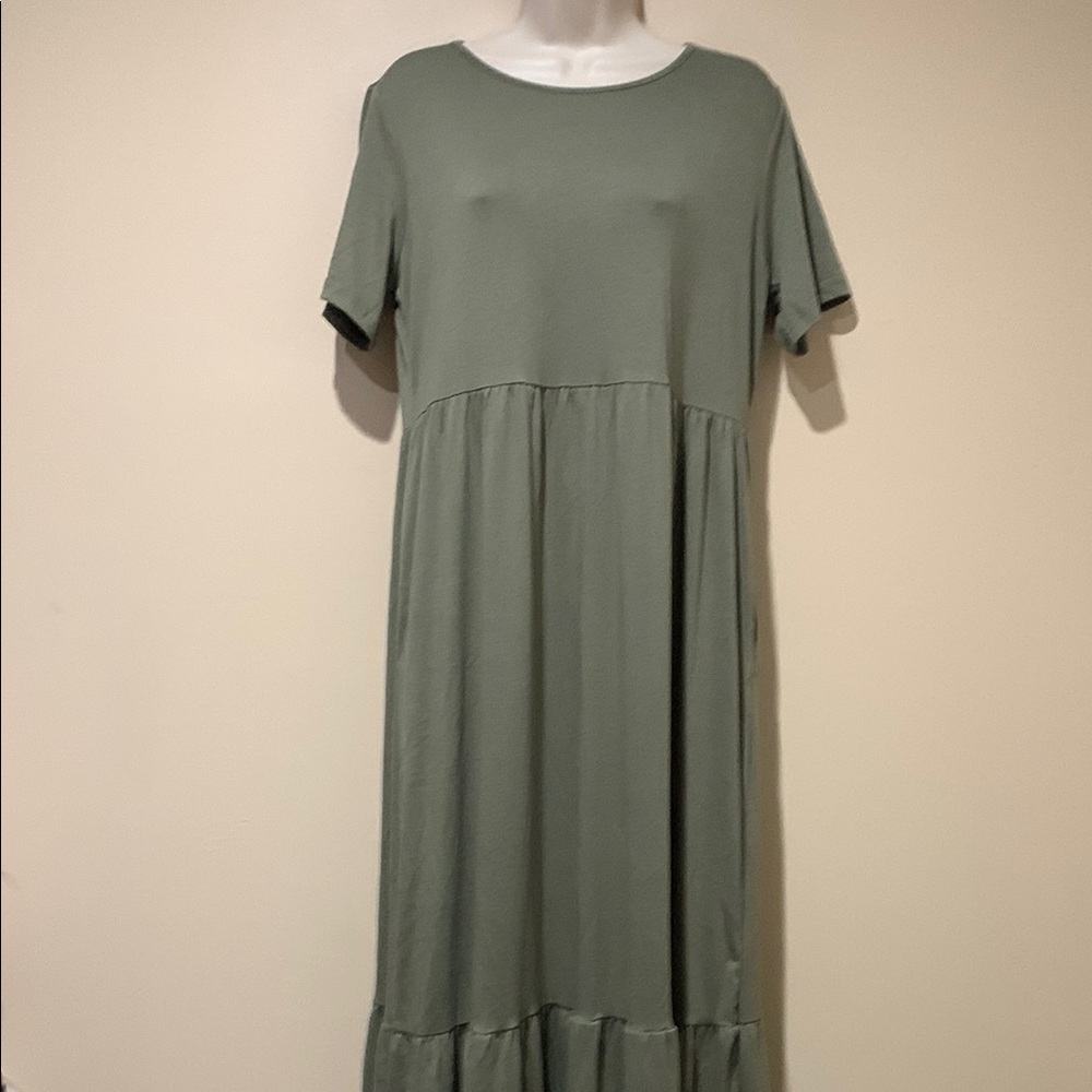 Soft & stretchy comfort dress